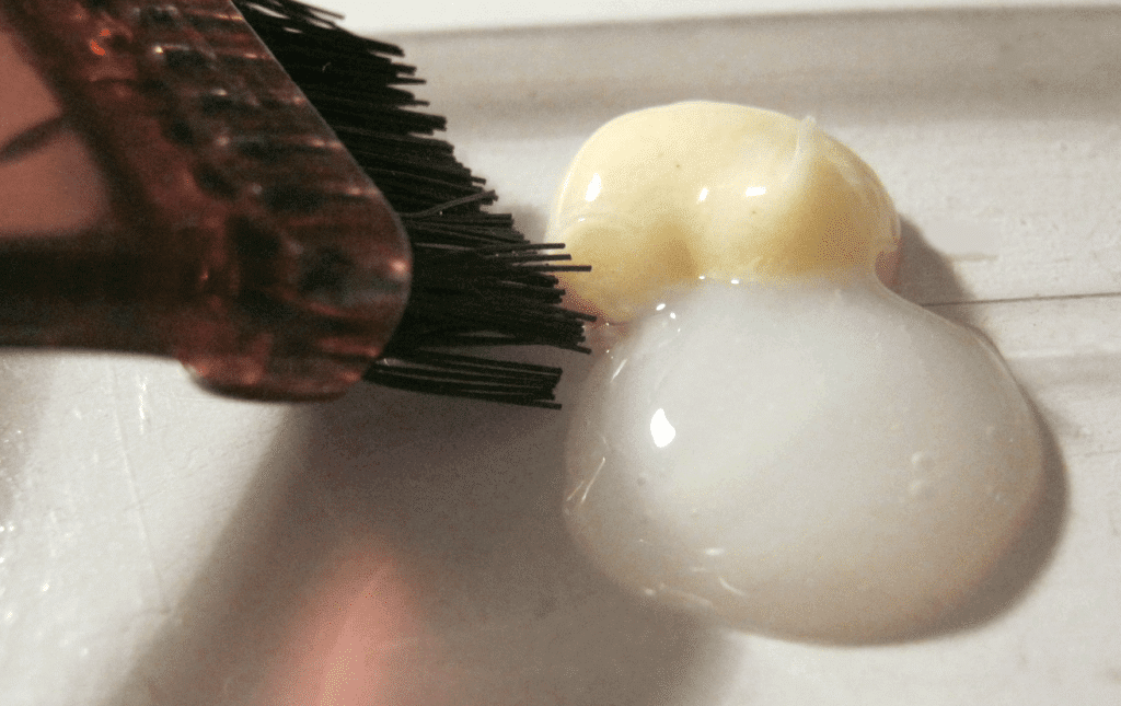 Hair dye component and mixing brush