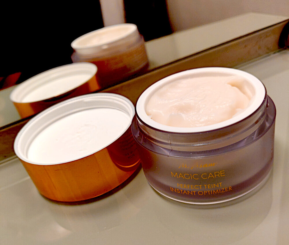 A perfecting balm used to keep a bald head matte.